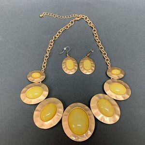 Women's Statement Necklace Dangling Earrings Oval Yellow Gold-tone Set NWOT